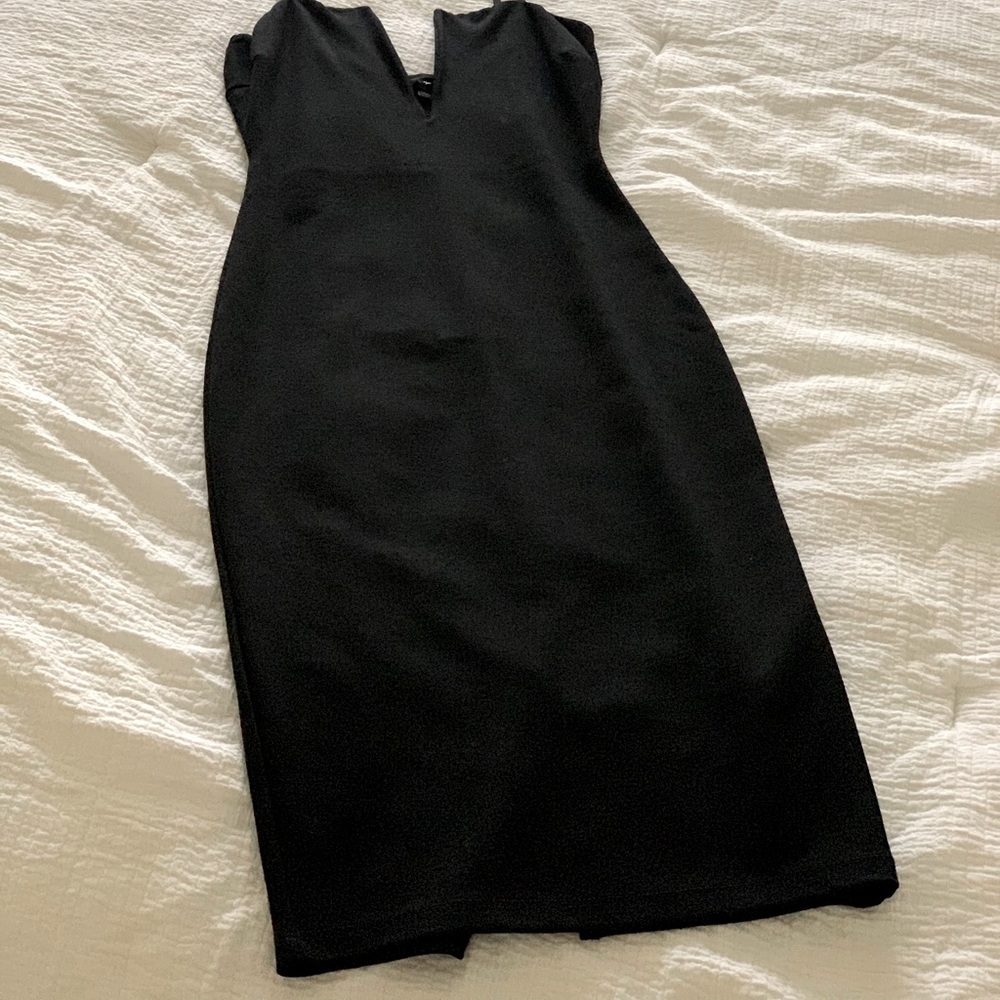 Windsor Deep V Cocktail Dress